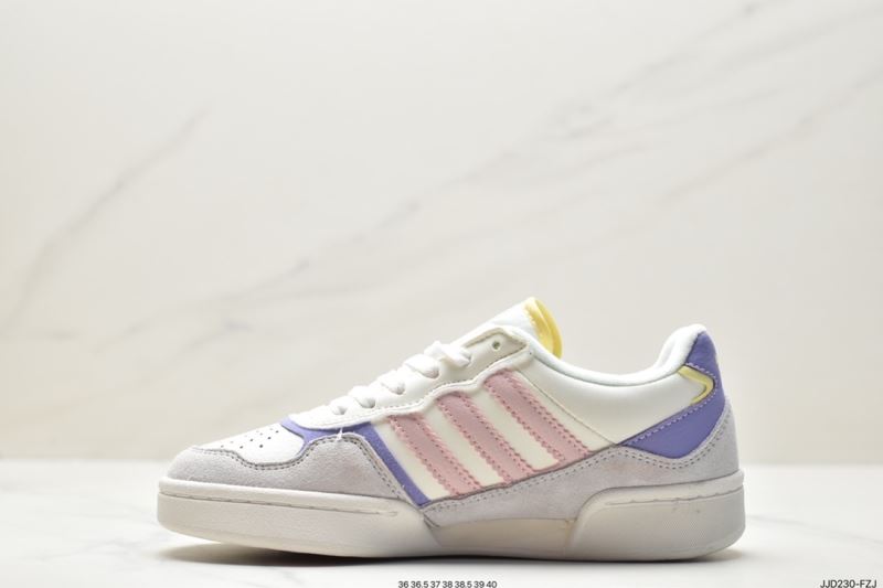 Adidas Sneakers